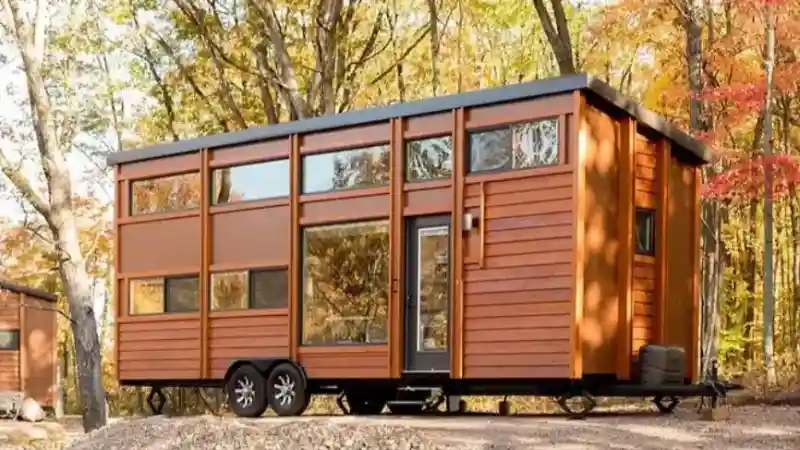 escape traveler prefab home - traveler model
